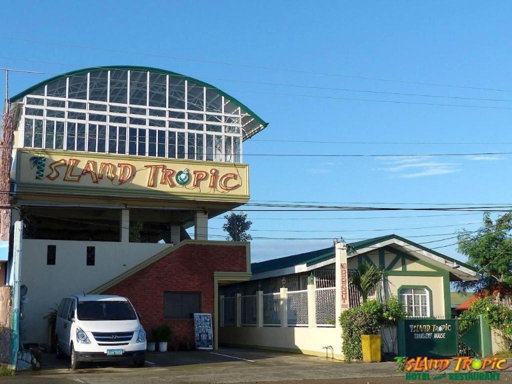 Island Tropic Hotel And Restaurant Alaminos Exterior photo
